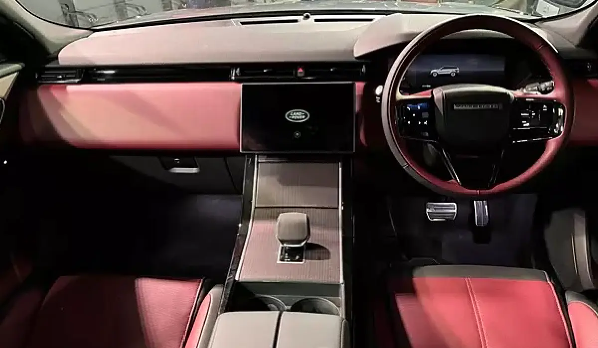 Land Rover - Range Rover Velar R-Dynamic Petrol - Car Rentals Near me - Used Cars Near me - Exclusive Concierge Club.webp